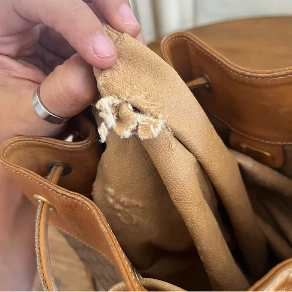 Rehab Bag Vintage Gucci Micro GG Supreme Sherry Line Bucket Bag - Picture 12 of 15